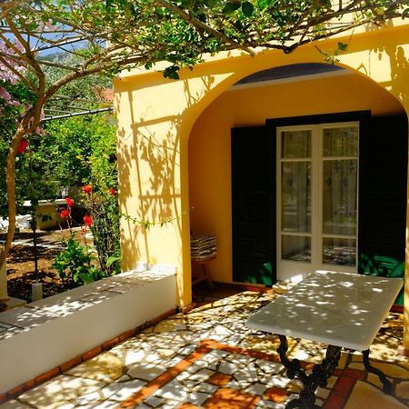 House With Garden Near The Sea Apartment Agia Efimia ภายนอก รูปภาพ
