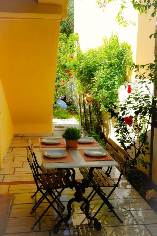 House With Garden Near The Sea Apartment Agia Efimia ภายนอก รูปภาพ