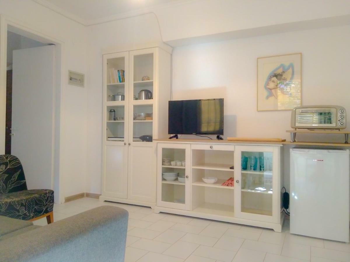 House With Garden Near The Sea Apartment Agia Efimia ภายนอก รูปภาพ