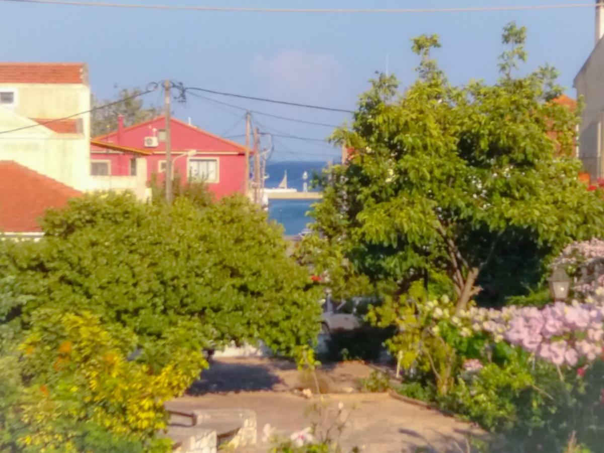 House With Garden Near The Sea Apartment Agia Efimia ภายนอก รูปภาพ