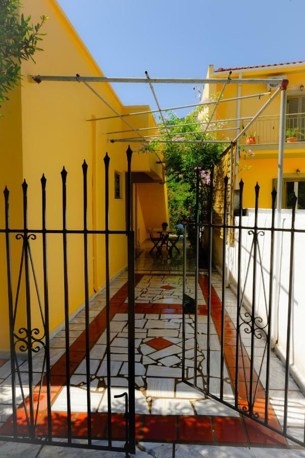 House With Garden Near The Sea Apartment Agia Efimia ภายนอก รูปภาพ